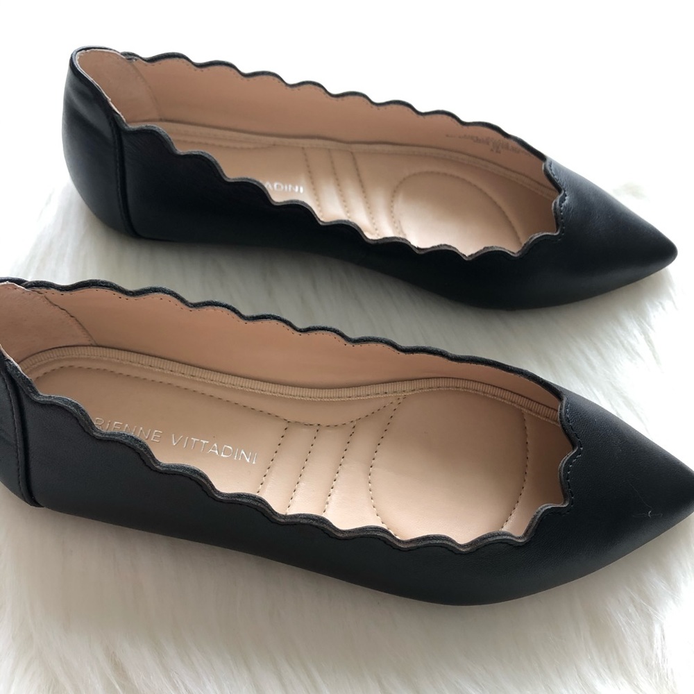 ADRIENNE VITTADINI Scalloped Leather Comfort Flat